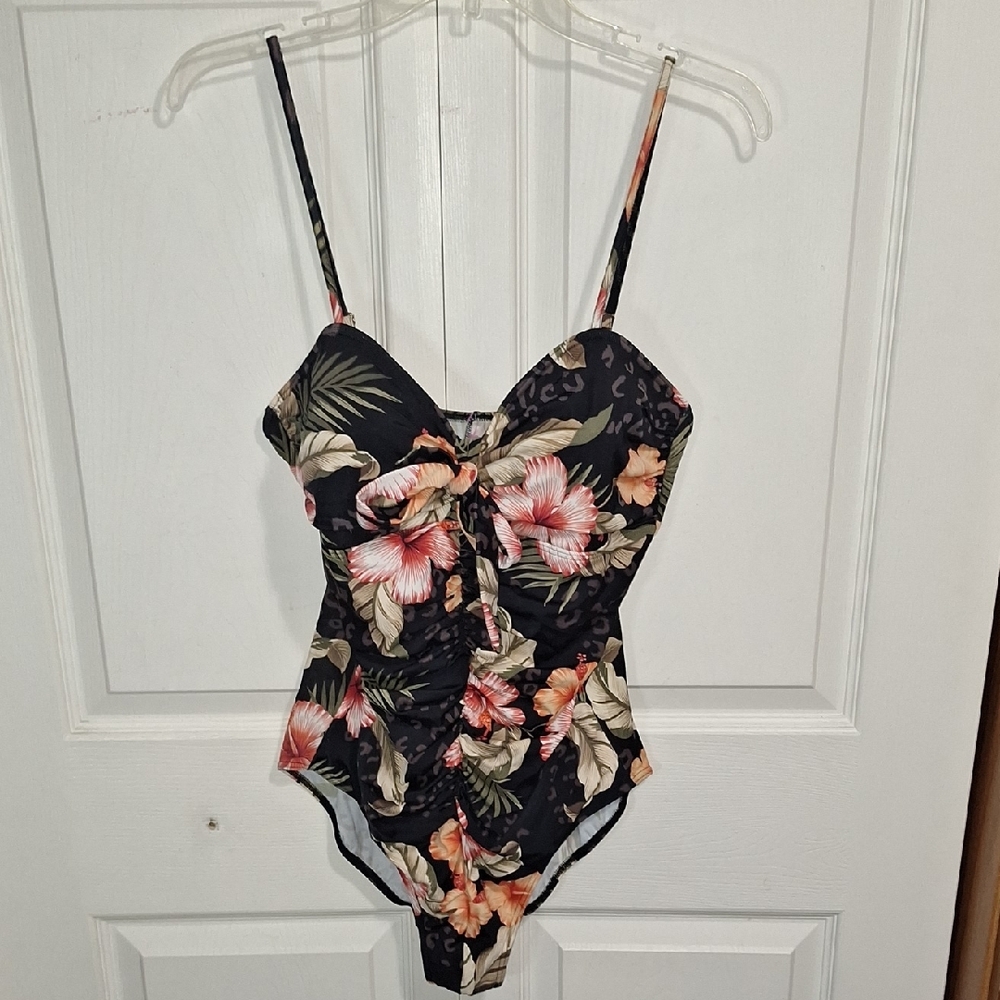 It Figures! Shirred 1-piece Swimsuit Adjustable Spaghetti Straps-16-Black Floral